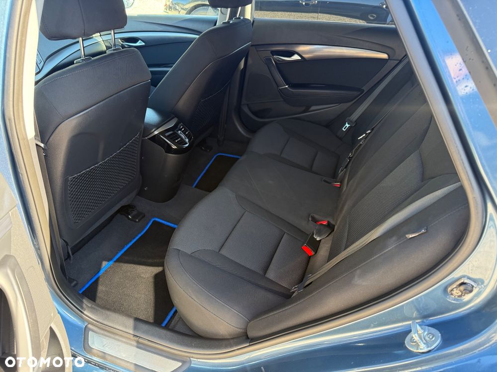 Hyundai i40 i40cw 2.0 Premium - 8