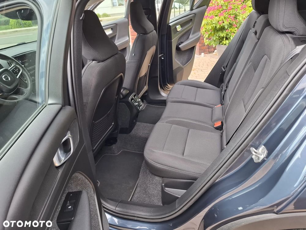 Volvo XC 40 T2 Core - 12