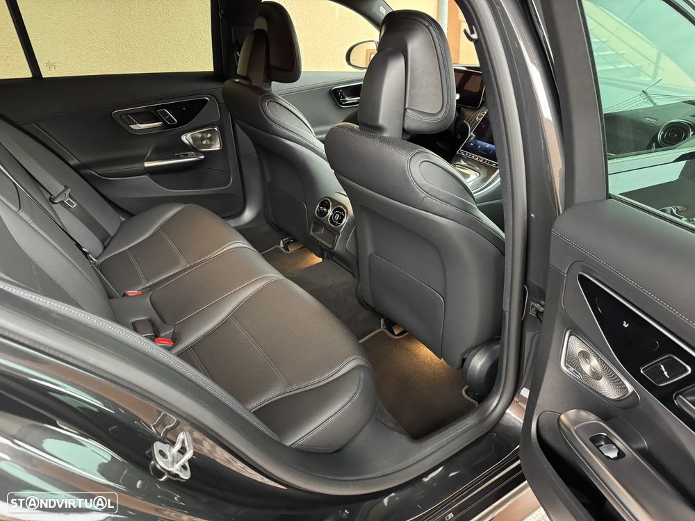 Mercedes-Benz C 300 de AMG Line - 16