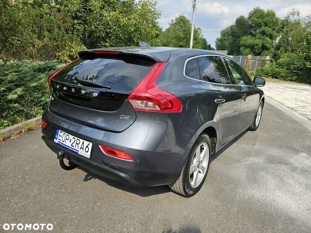Volvo V40 D2 Momentum - 4