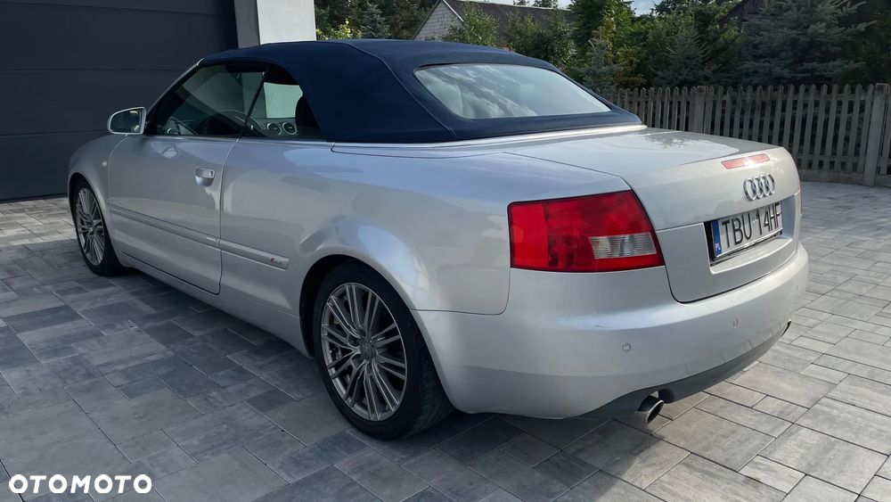 Audi A4 ver-cabriolet-2-4 - 9
