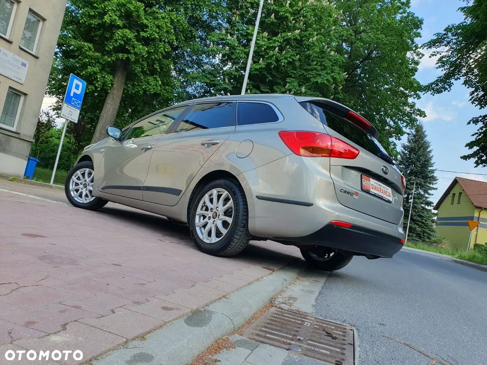 Kia Ceed 1.6 GDI XL - 19
