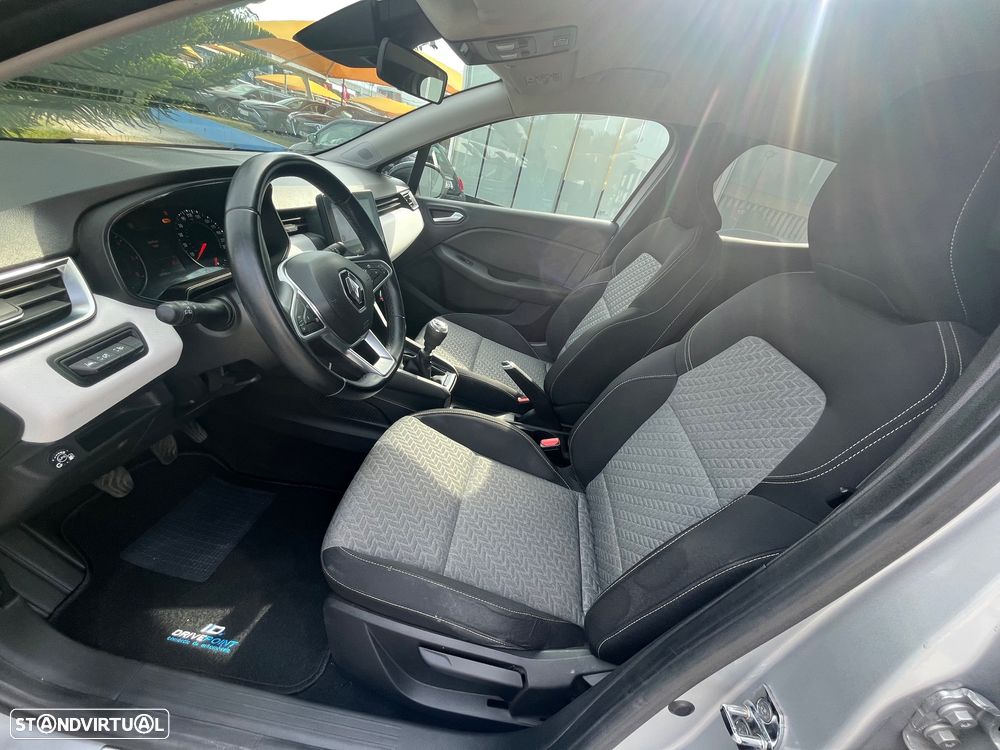 Renault Clio 1.0 TCe Limited Bi-Fuel - 26