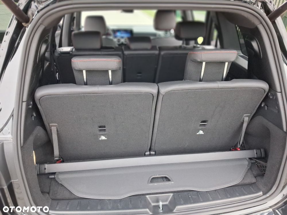Mercedes-Benz GLB 200 d 4-Matic AMG Line 8G-DCT - 29