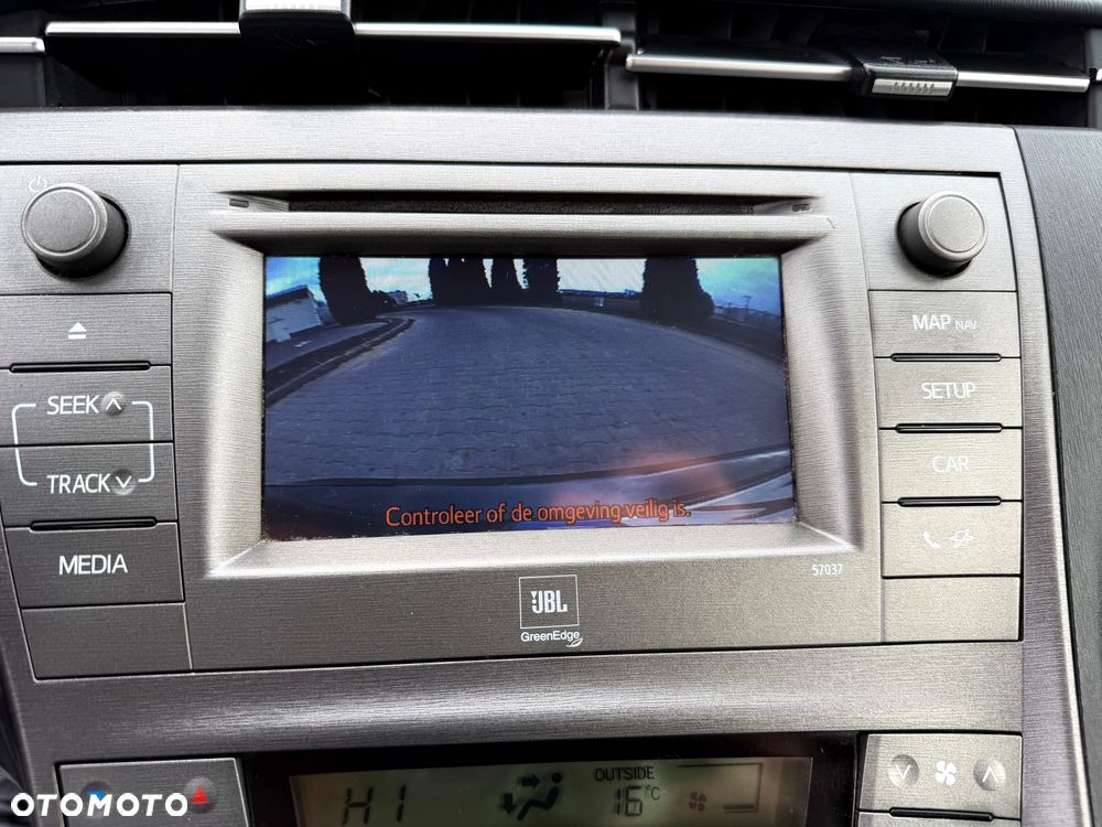 Toyota Prius 1.8 HSD Premium - 15