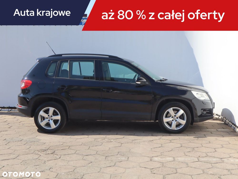 Volkswagen Tiguan - 8