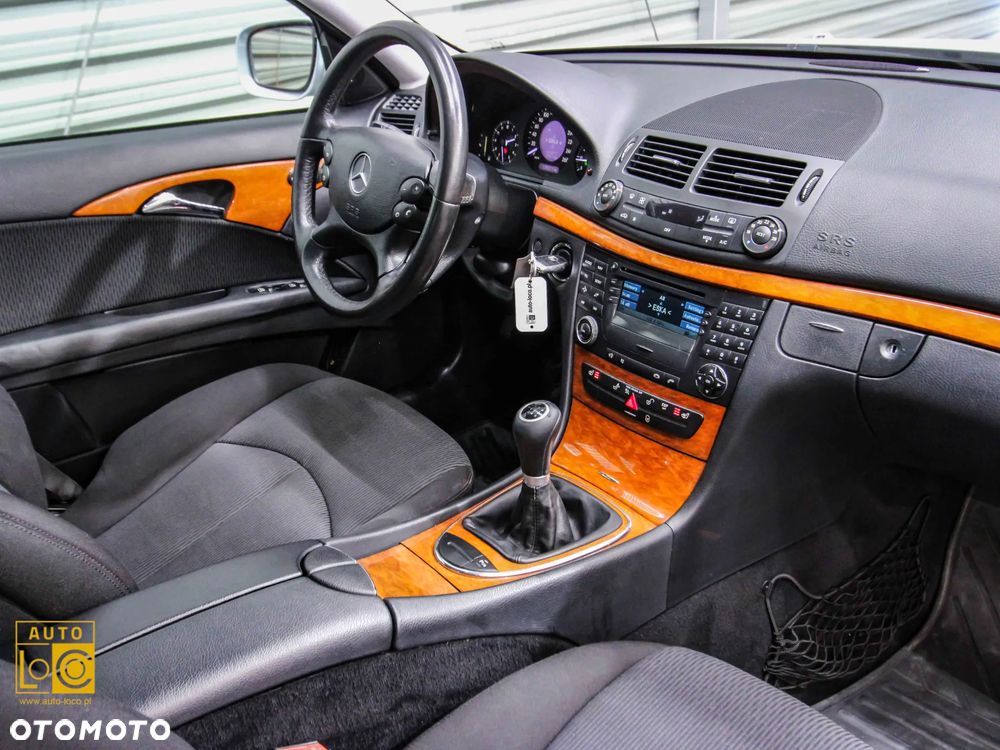 Mercedes-Benz Klasa E 200 Kompressor Avantgarde - 14