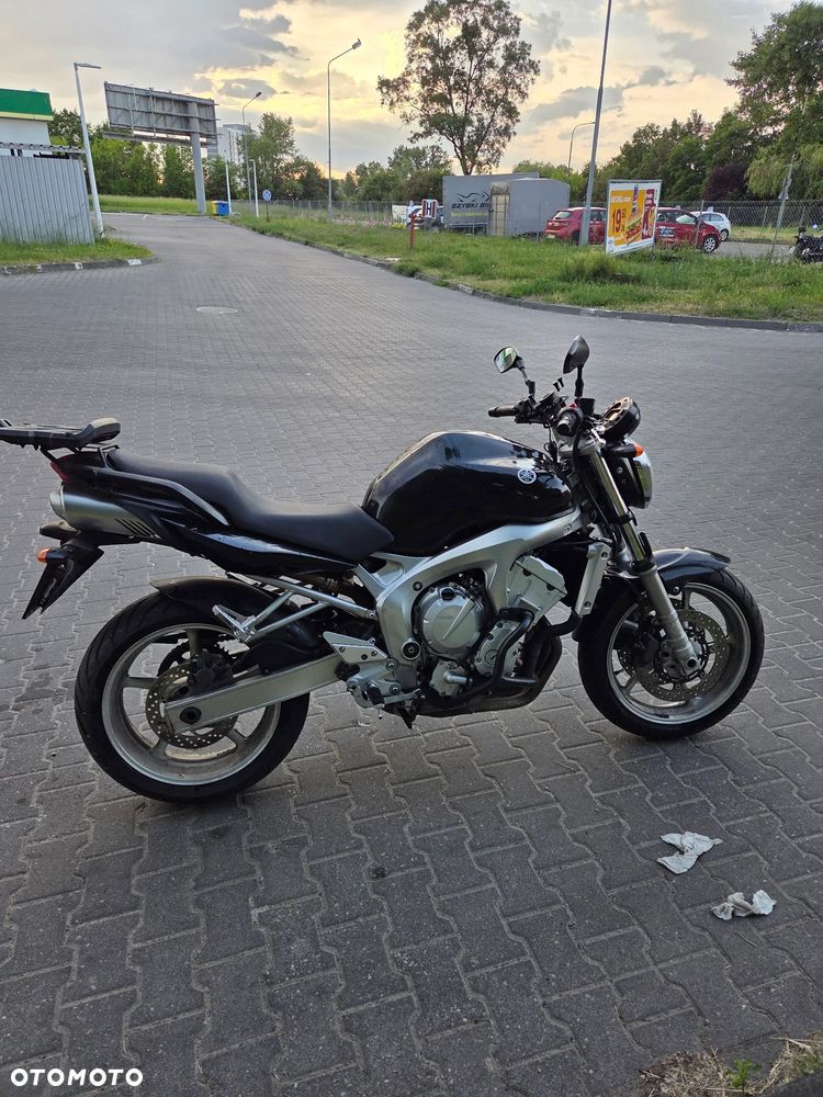 Yamaha FZ6 - 4