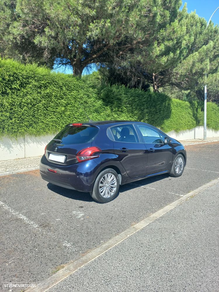Peugeot 208 1.5 BlueHDi Signature - 4