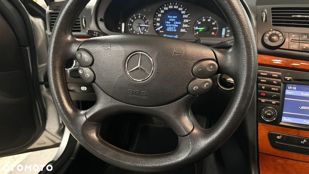 Mercedes-Benz Klasa E - 18