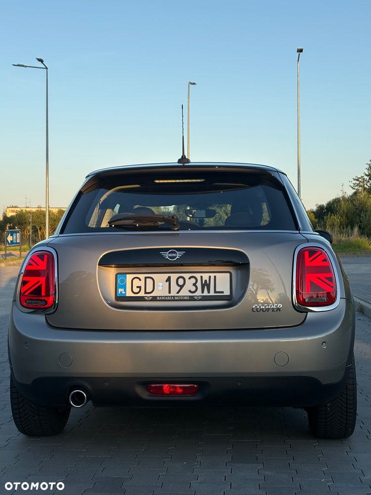 MINI Cooper Standard - 3