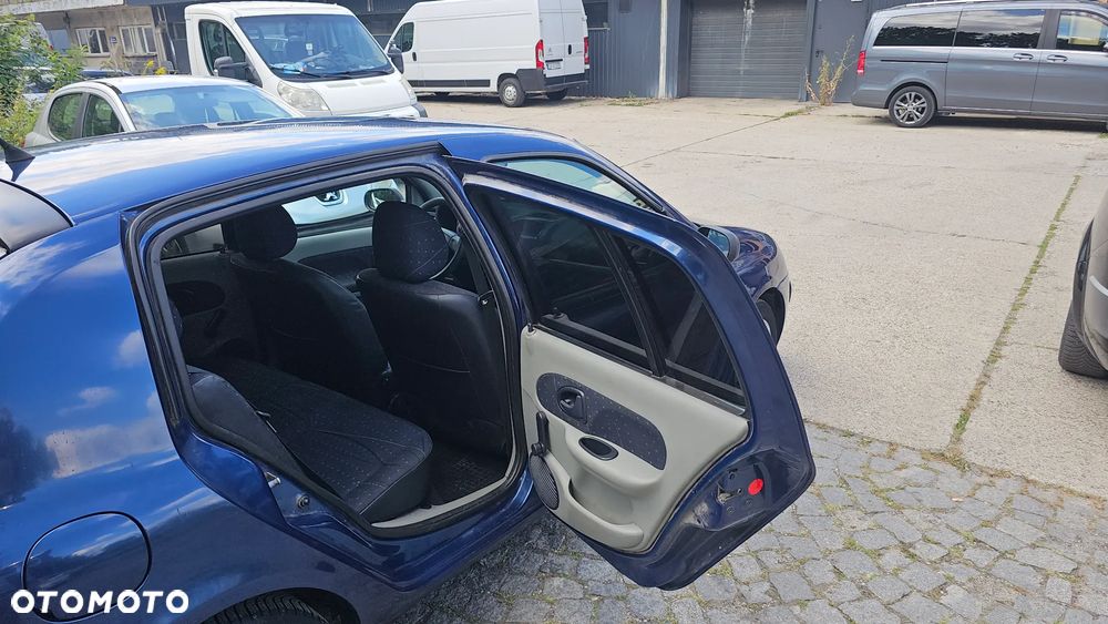 Renault Clio 1.5 dCi Dynamique - 11