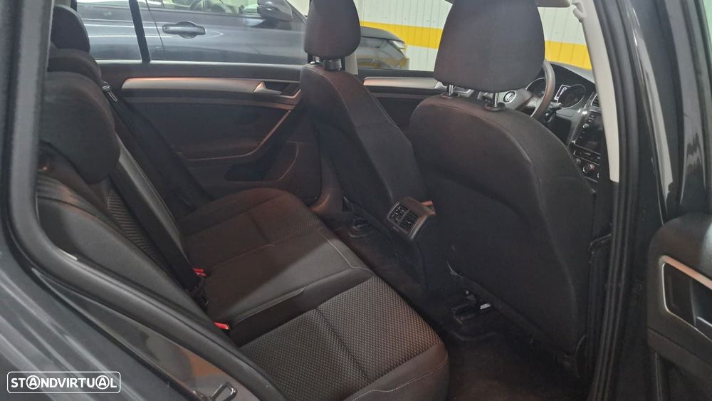 VW Golf Variant 1.0 TSI Confortline - 6