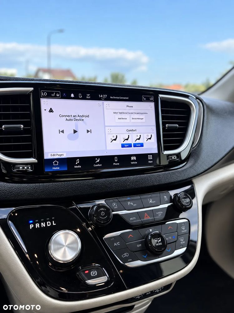 Chrysler Pacifica - 22