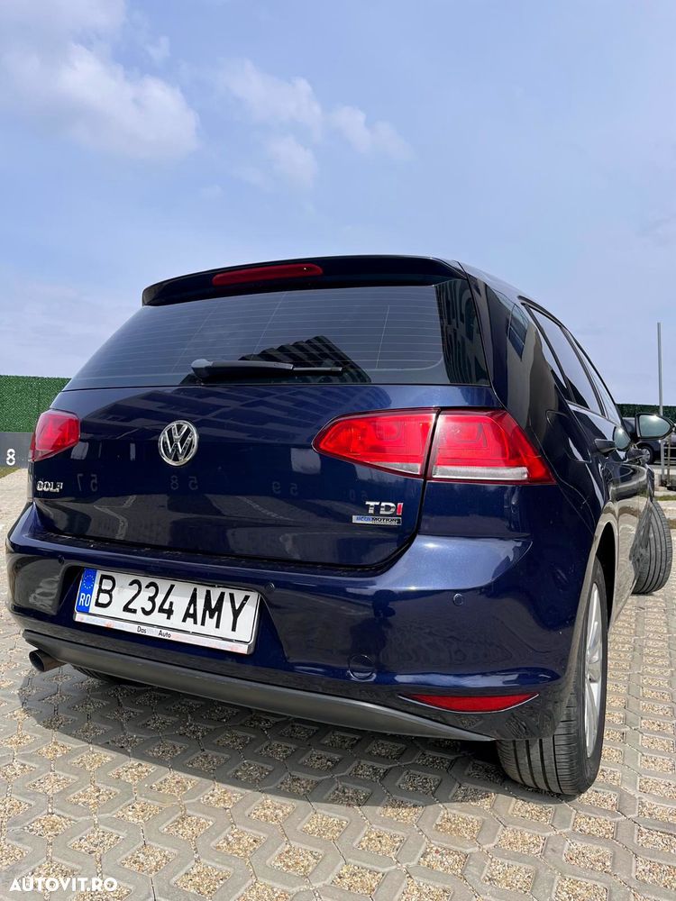 Volkswagen Golf 1.6 TDI DPF BlueMotion Technology Comfortline - 8