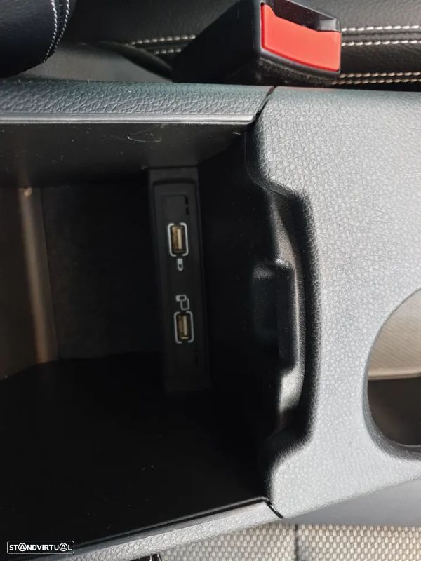 Mercedes-Benz CLA 180 - 15