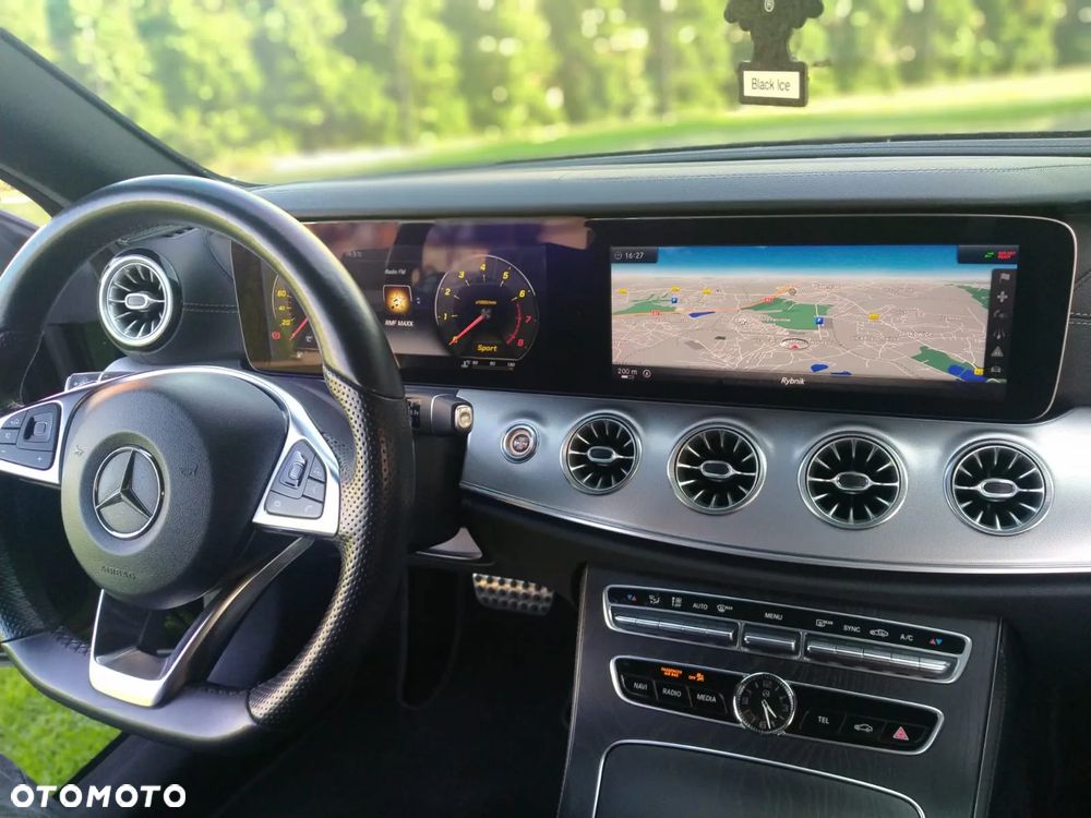 Mercedes-Benz Klasa E 300 Coupe 9G-TRONIC - 15