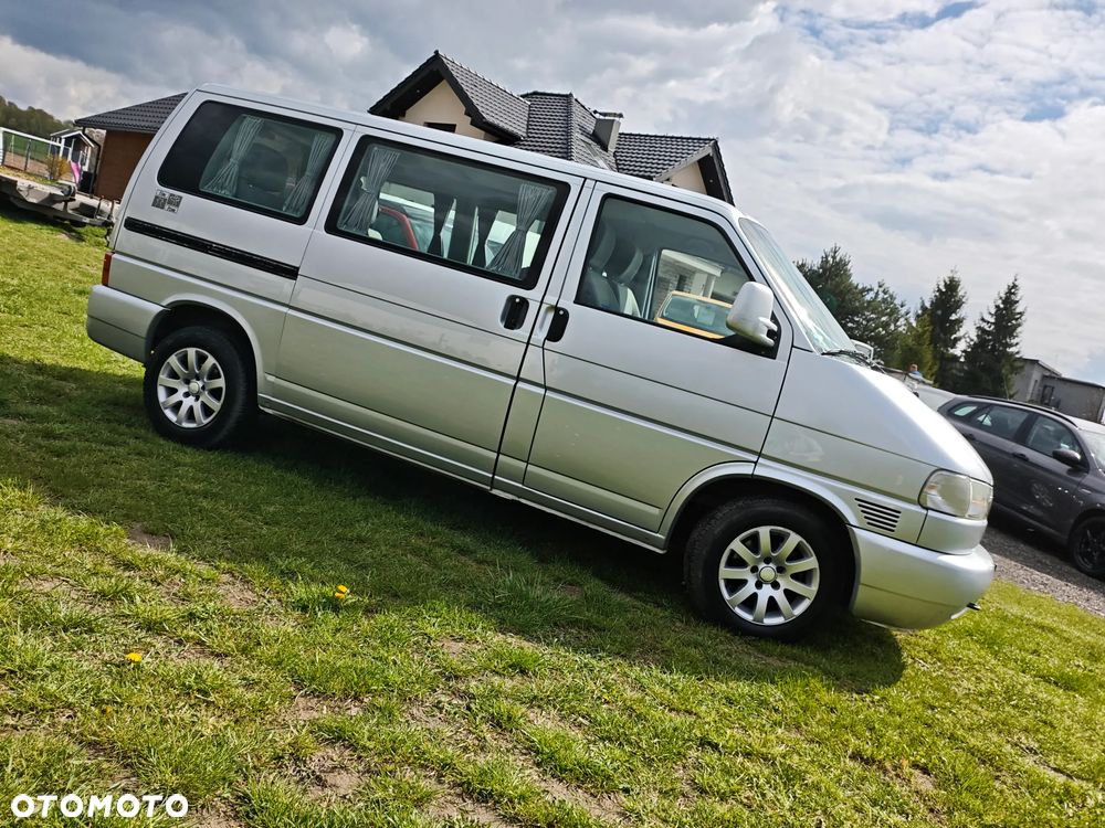 Volkswagen Multivan - 15