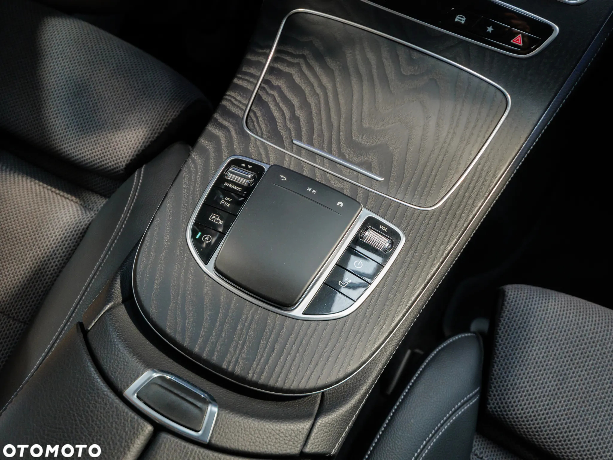 Mercedes-Benz Klasa E 200 Avantgarde - 30
