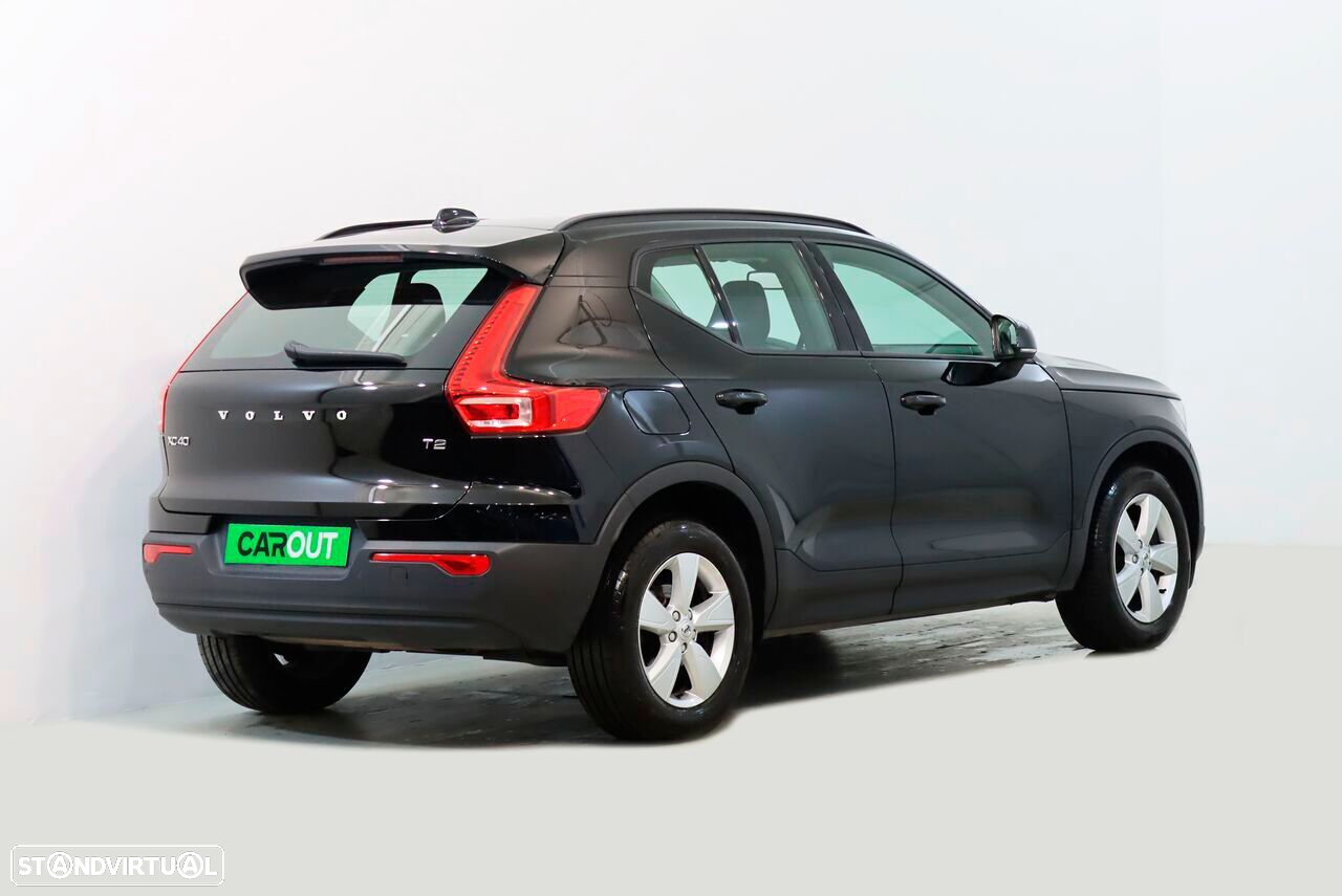 Volvo XC 40 1.5 T2 Momentum - 2