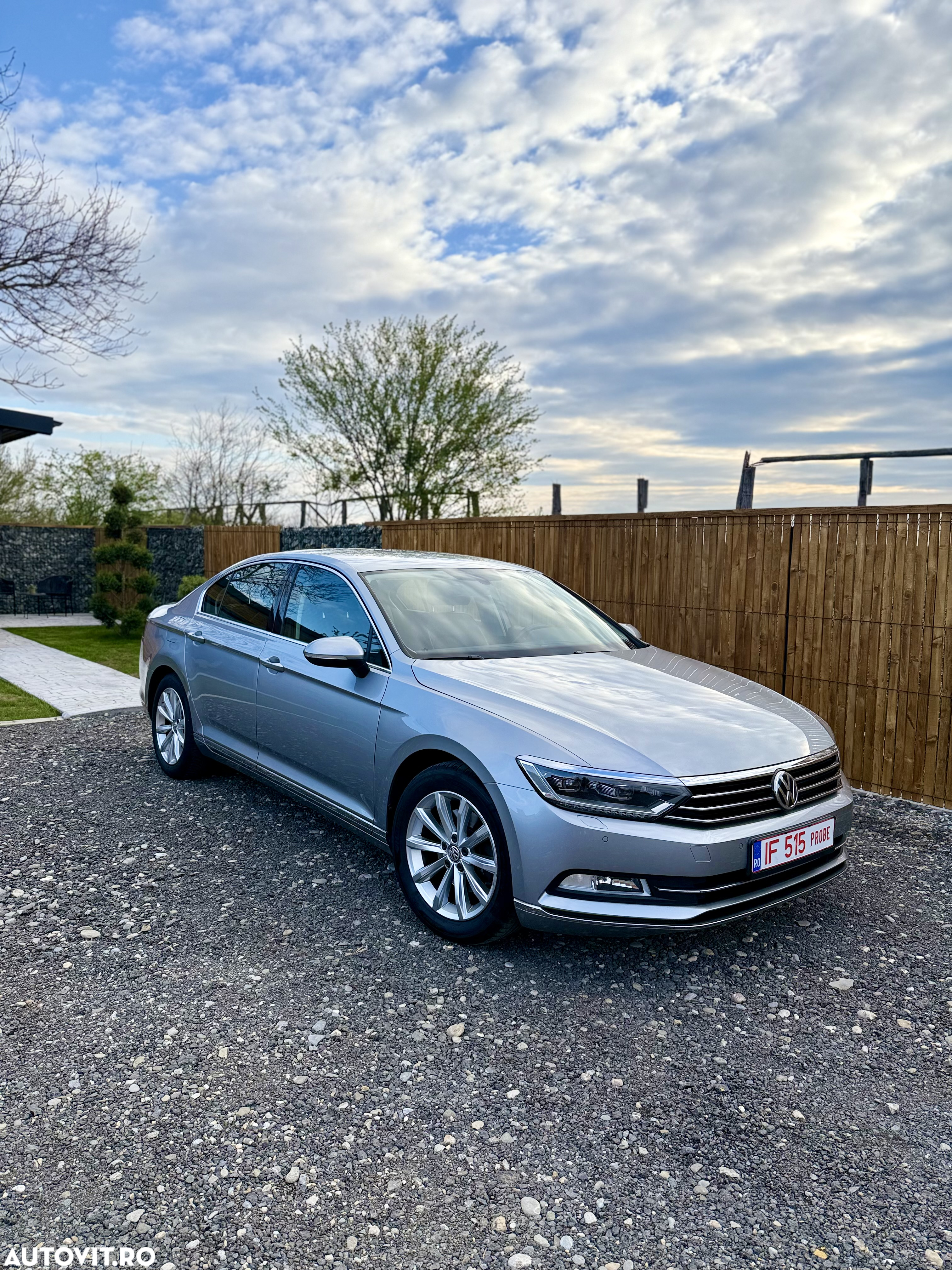 Volkswagen Passat 1.6 TDI DSG Comfortline - 18