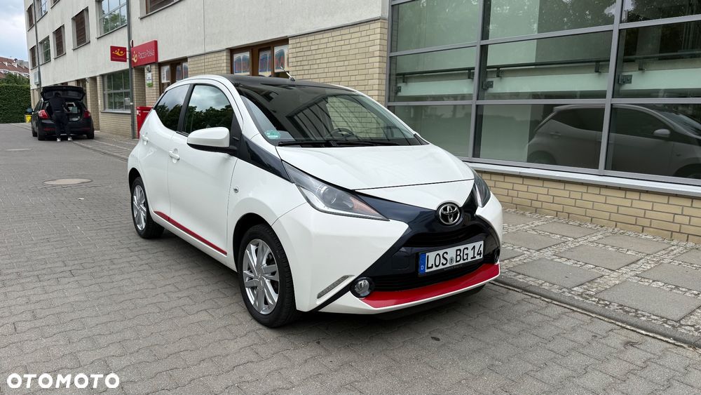 Toyota Aygo x-clusive Style Selection - 11