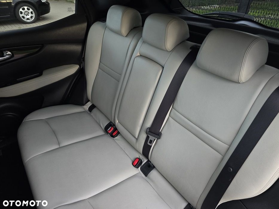 Nissan Qashqai 1.6 DCi Tekna EU6 - 32