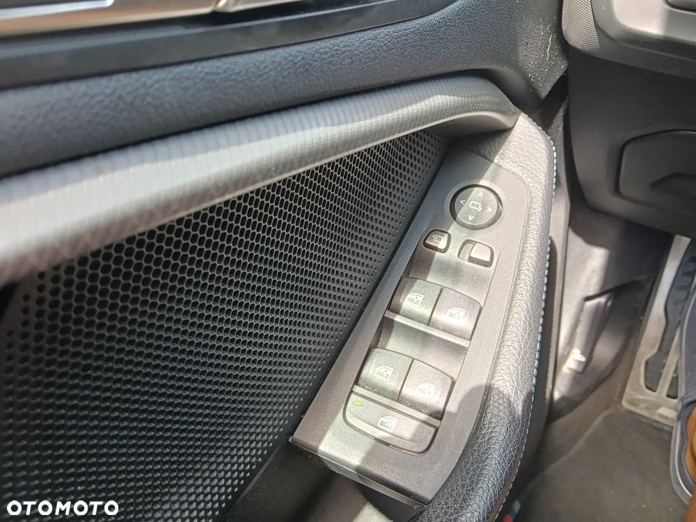 BMW Seria 1 116d M Sport Shadow - 26