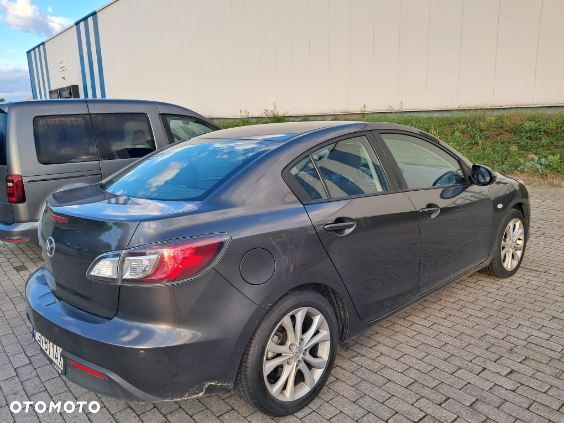 Mazda 3 2.0 Exclusive + - 3