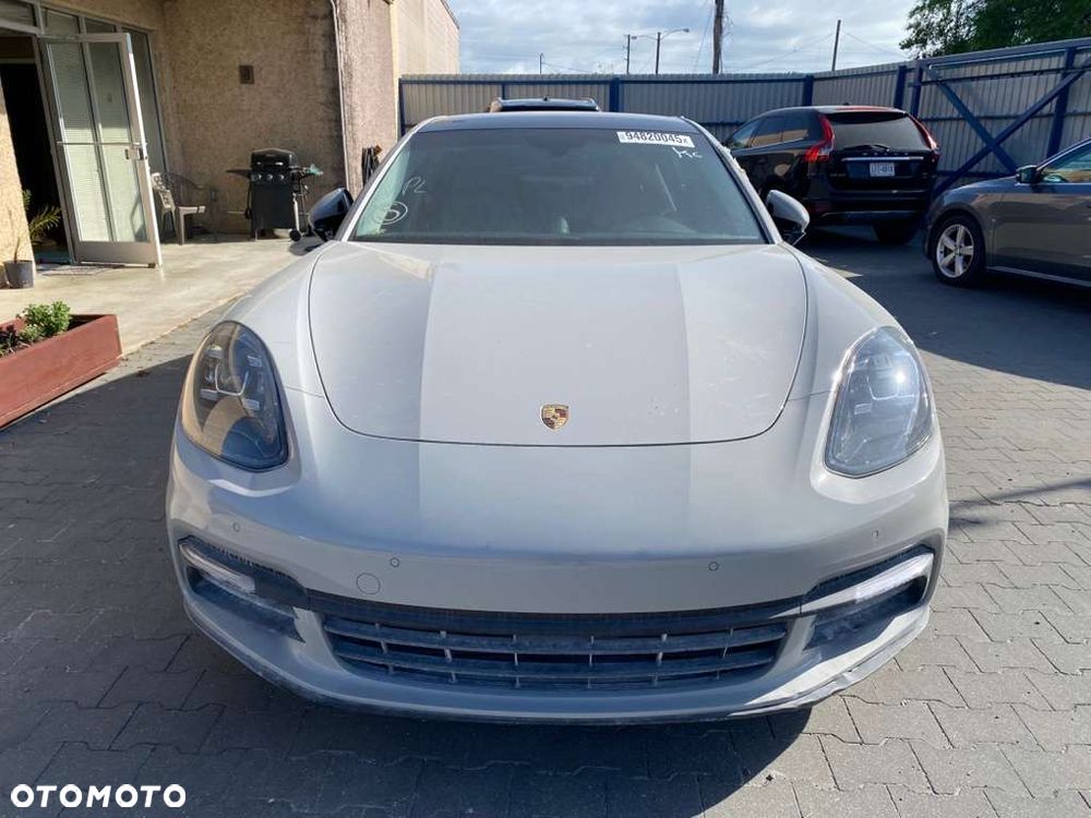Porsche Panamera 4 Executive - 2