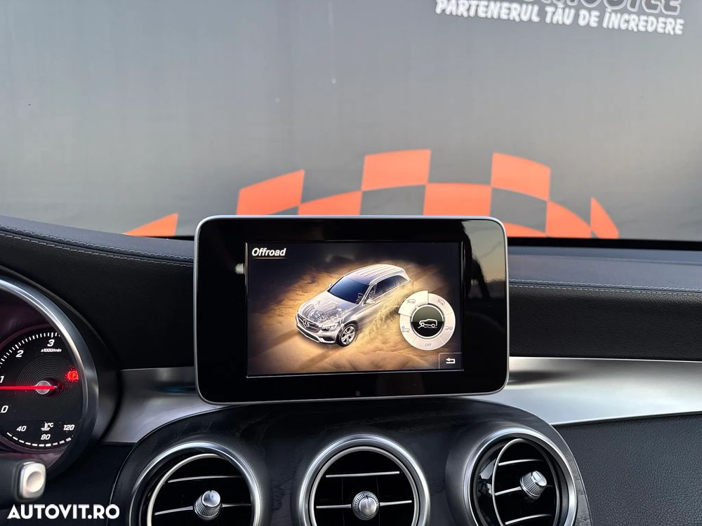 Mercedes-Benz GLC 250 d 4Matic 9G-TRONIC AMG Line - 21