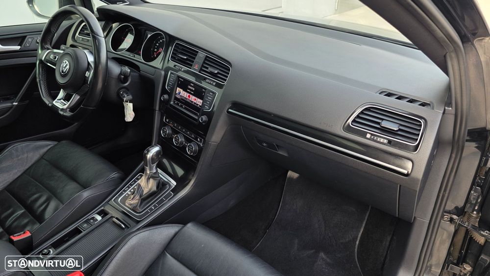 VW Golf 2.0 TDI GTD DSG - 22