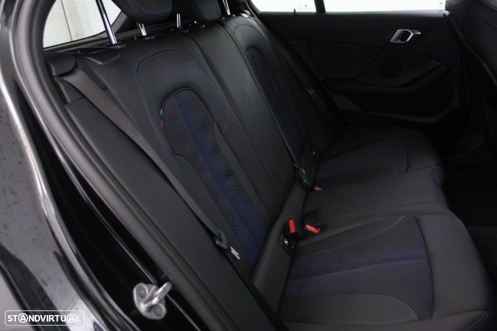BMW 116 d Pack Desportivo M Auto - 15