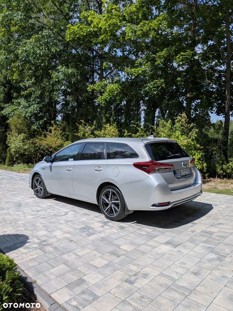 Toyota Auris Hybrid 135 Premium - 3