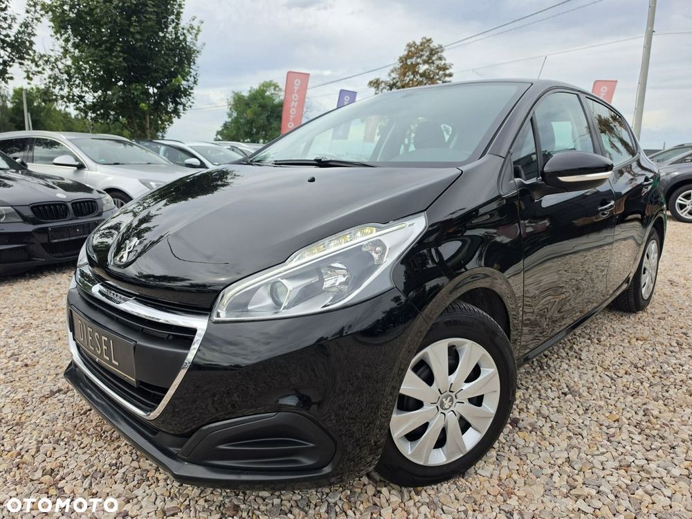 Peugeot 208 - 5