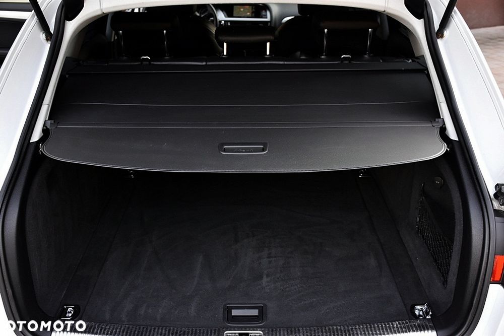 Audi A4 Avant 2.0 TDI DPF clean diesel multitronic S line Sportpaket - 30
