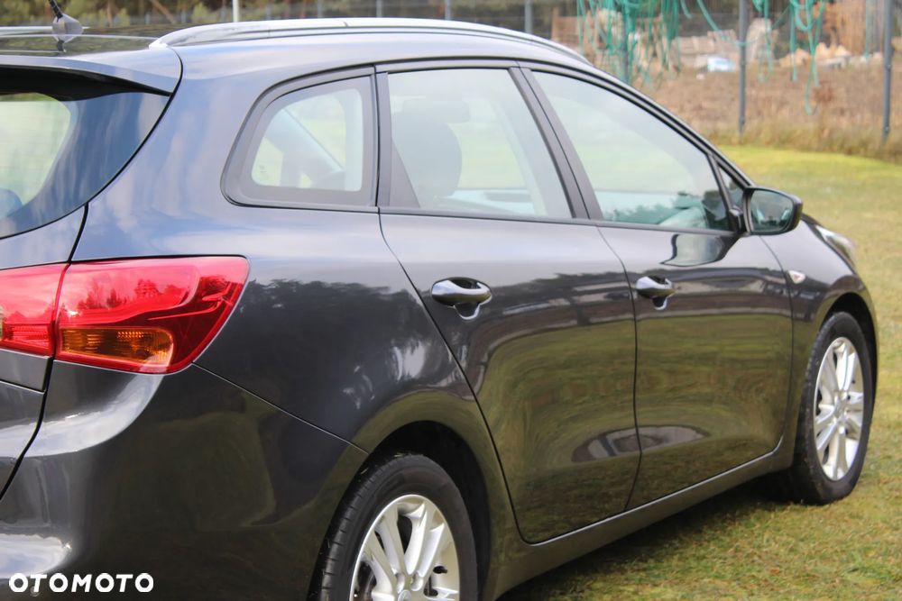 Kia Ceed 1.6 GDI Dream-Team Edition - 10