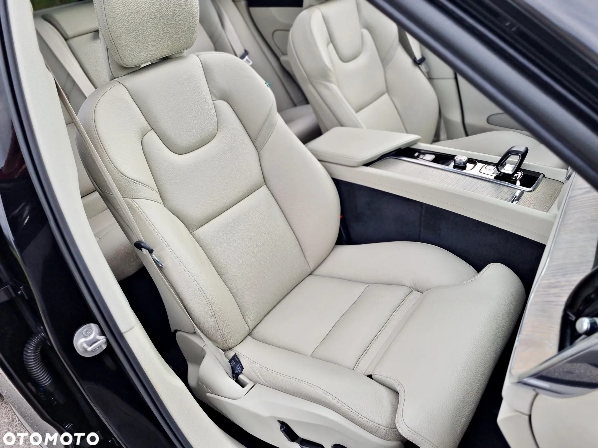 Volvo XC 60 B4 D Geartronic Inscription - 25
