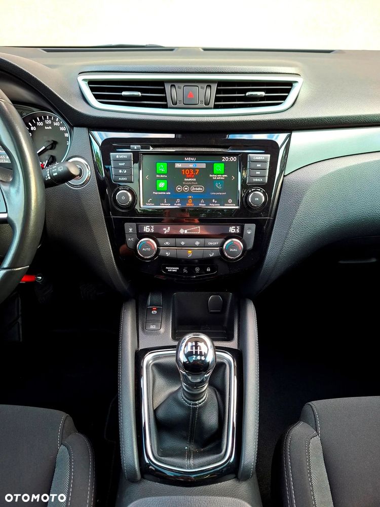Nissan Qashqai 1.3 DIG-T N-Connecta - 29