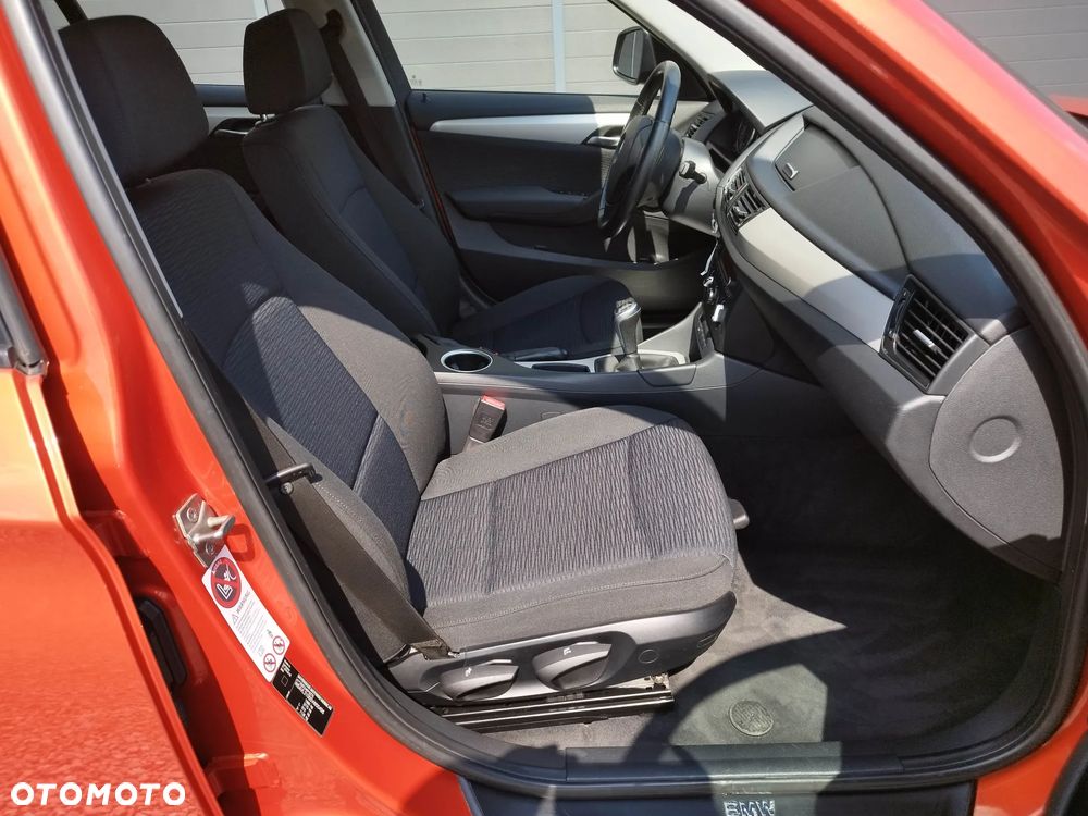 BMW X1 sDrive18i - 22