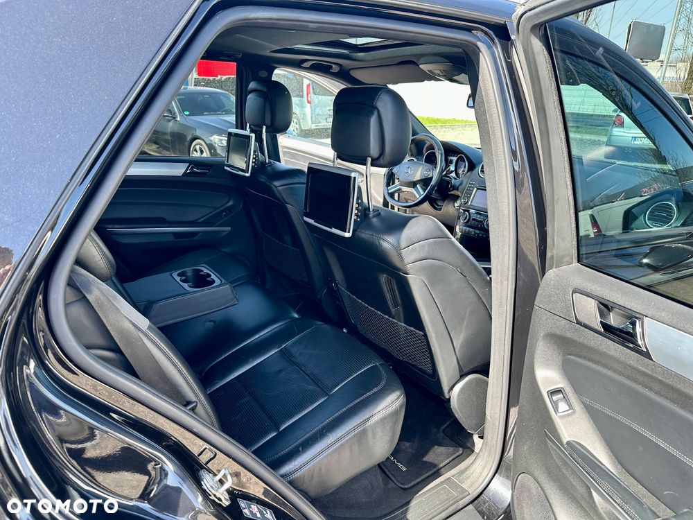 Mercedes-Benz ML 63 AMG 4-Matic - 19