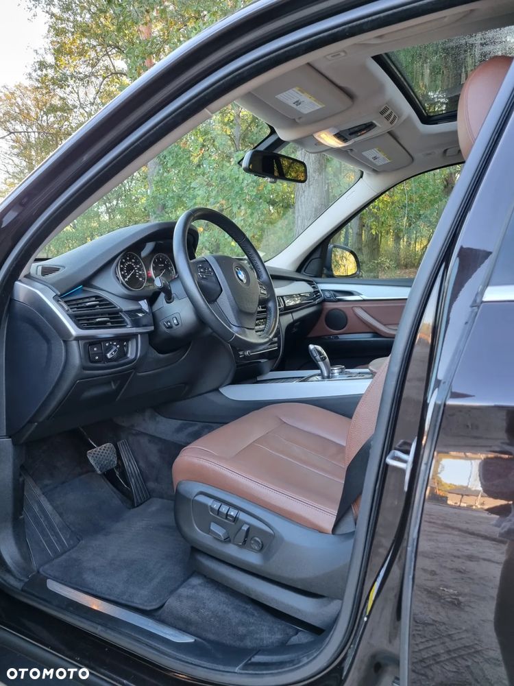 BMW X5 xDrive35i - 7