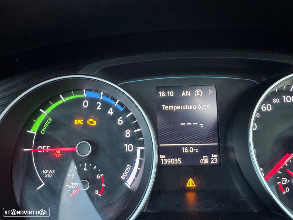 VW Golf 1.4 GTE Plug-In-Hybrid DSG - 24