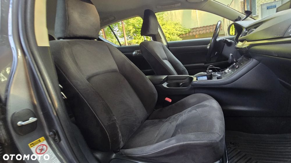 Lexus CT - 20