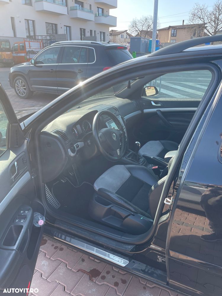 Skoda Octavia 2.0 TSI RS - 7