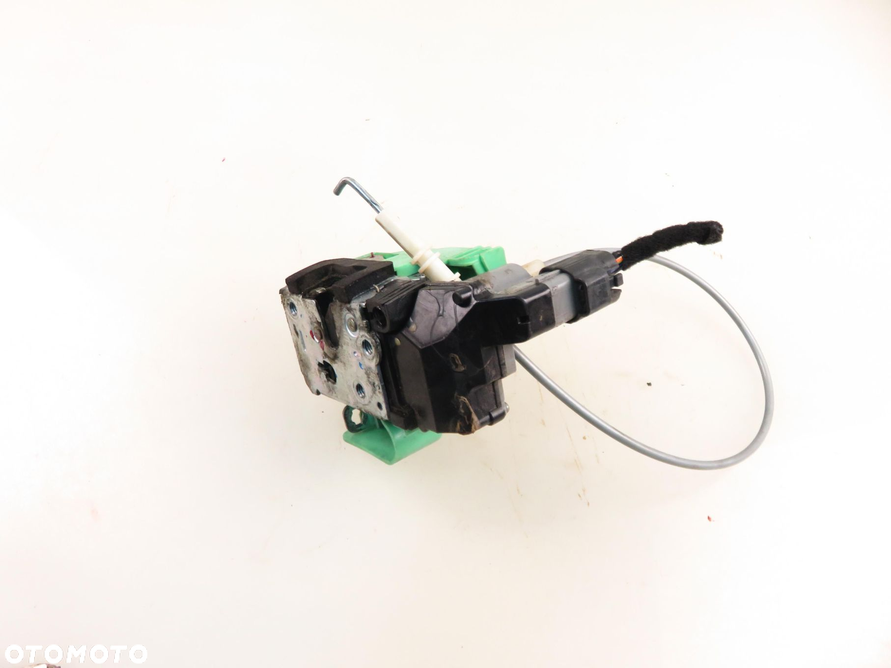 ZAMEK LEWY PRZEDNI FIAT LINEA 6 PIN - 8