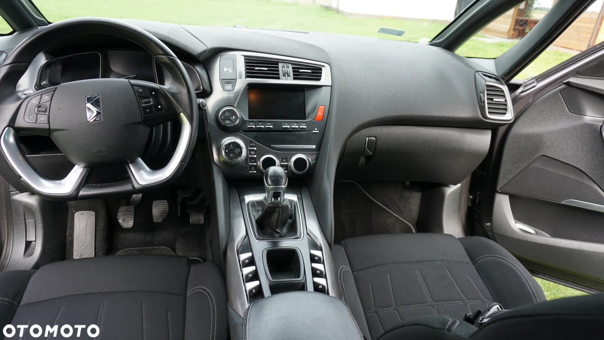 Citroën DS5 BlueHDi 150 - 16