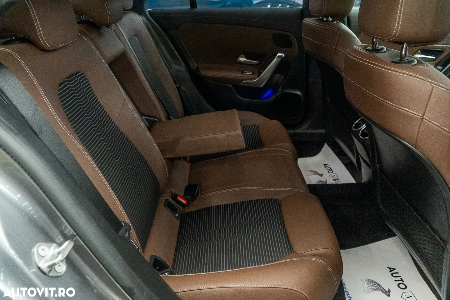 Mercedes-Benz CLA 180 d 7G-DCT Progressive - 9