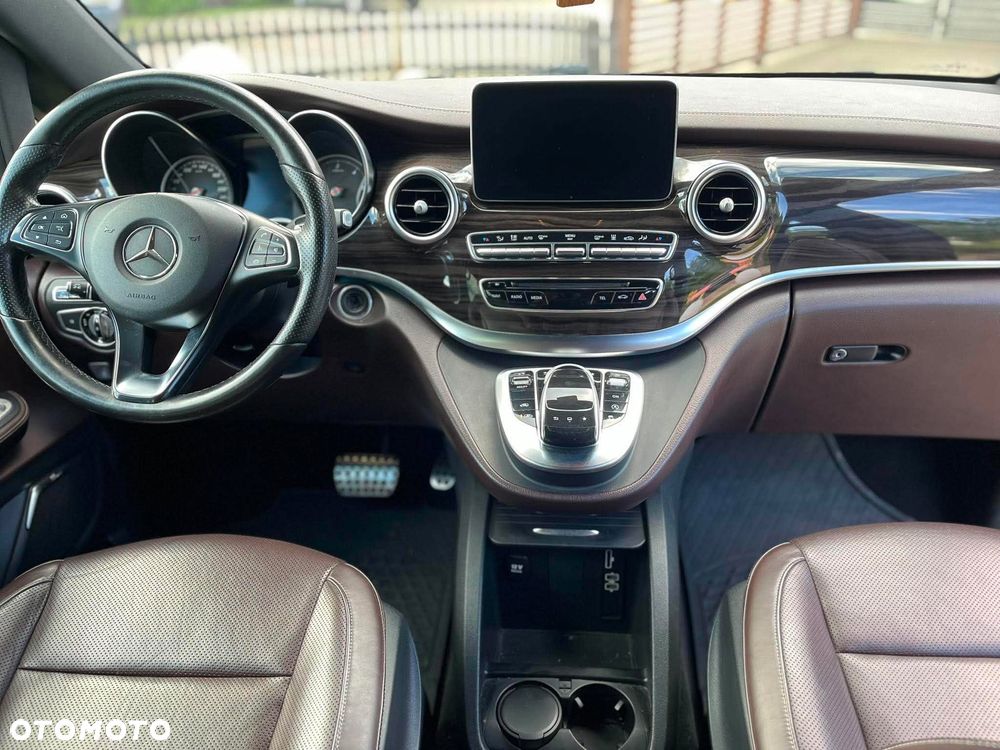 Mercedes-Benz Klasa V 250 d 4-Matic Avantgarde 7G-Tronic (d³ugi) - 11