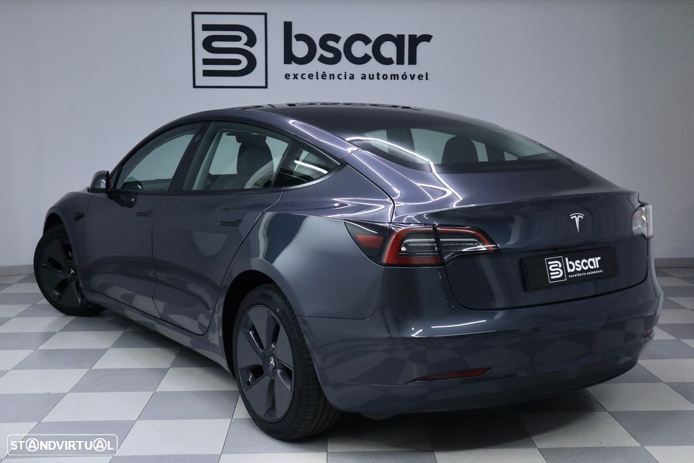Tesla Model 3 Standard Range Plus RWD - 2